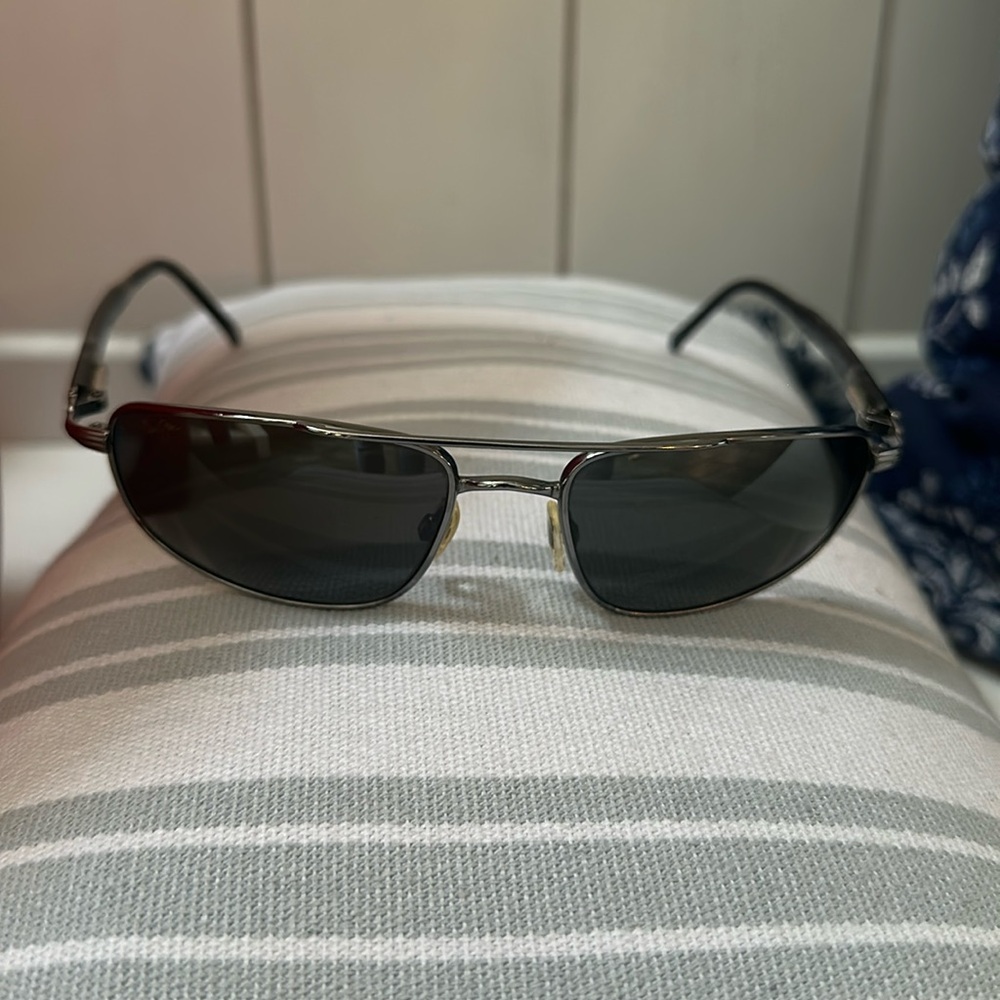 Maui Jim Kahuna Sunglasses. Excellent condition.